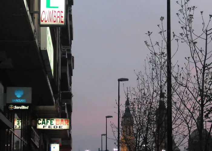 Cumbre Hostel Saragossa